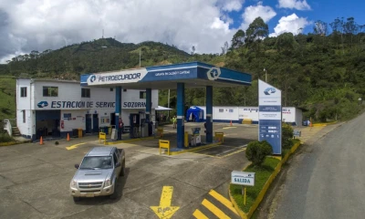 Las gasolinas Extra y Ecopaís y el diésel bajarán 10 centavos por galón /Foto: cortesía Petroecuador