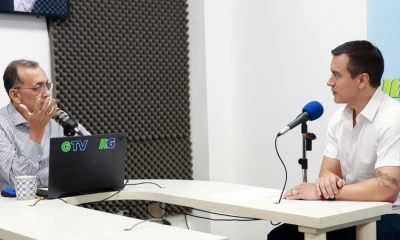 El presidente Daniel Noboa fue entrevistado en radio Gaviota de Machala / Foto: cortesía Presidencia