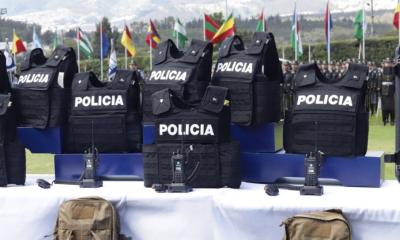 El presidente Daniel Noboa destacó el trabajo de los policías / Foto: cortesía Ministerio del Interior 