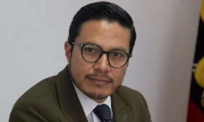 César Vásquez, subsecretario de la Senescyt, lideró una reunión / Foto: cortesía Senescyt