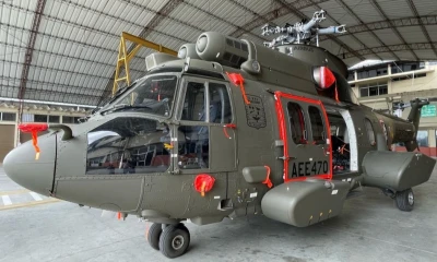 Las aeronaves también cuentan con una grúa para realizar labores de búsqueda y rescate / Foto: EFE