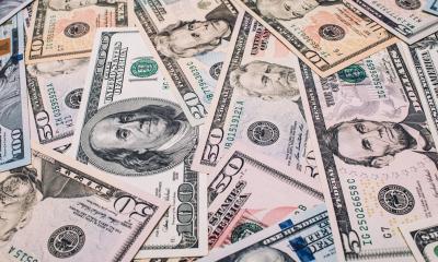 La divisa estadounidense abrirá al mismo precio que cerró el pasado viernes 9 de enero, cuando tuvo una caída de - $17,44 pesos respecto a la jornada anterior (-0.47%). / Foto: Shutterstock