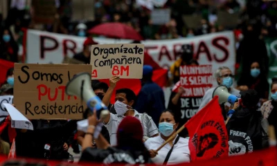 Mujeres marchan para rechazar silencio ante la violencia de género / Foto EFE