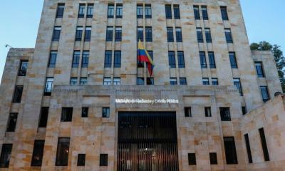  Los bonos alcanzaron un cupón promedio del 5,93 % / Foto: cortesía Presidencia Colombia 