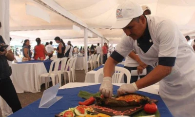 Uno de los participantes de la feria gastronómica. Foto: El Universo