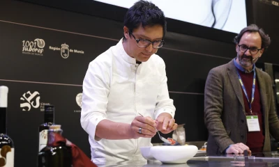 Santiago Cueva endulza Madrid Fusión con el sabor del cacao ecuatoriano / Foto: EFE