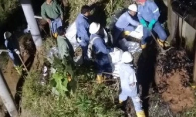 Las aguas del Río Blanco quedaron contaminadas por el derrame. Foto: Ecuavisa