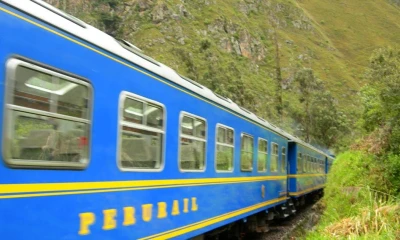 El ferrocarril a Machu Picchu es una ruta más utilizada por los turistas que visitan la ciudadela inca, con un trayectoria de aproximadamente 43 kilómetros. / Foto: EFE