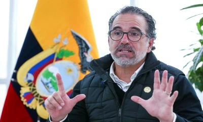 El ministro de Ambiente, Gustavo Manrique considerada la minería ilegal "una amenaza para la seguridad pública del Estado"  / Foto: EFE