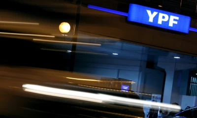 En el 2022 YPF habría reportado un beneficio de 2.234 millones de dólares / Foto: EFE