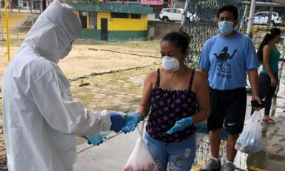 Autoridades de Napo realizan controles en los ingresos a la provincia, entregan insumos médicos y organizan ferias de venta directa con productores. Cortesía: Prefectura de Napo 