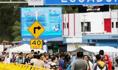 El paso autorizado para transitar hacia Colombia sería el de Rumichaca, mientras que con Perú sería el ubicado en Huaquillas. / Foto: EFE
