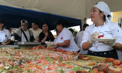 Un total de 350 cangrejeros recorrieron los manglares de Naranjal para recolectar 36.000 ejemplares para la ensalada y otros 18.000 para los demás platos del Festival del Cangrejo Rojo/ Foto: cortesía