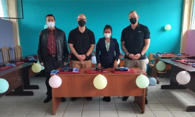 EE.UU. donó 30 laptops a niños de Palora / Foto: cortesía de la Embajada de Estados Unidos