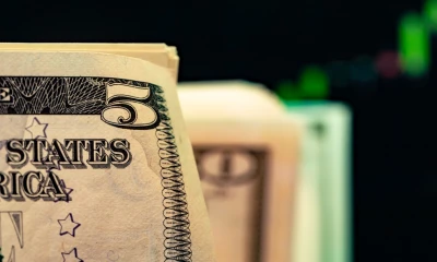 La divisa estadounidense bajó -$22.45 pesos respecto a la jornada anterior (-0.62%). / Foto: Shutterstock