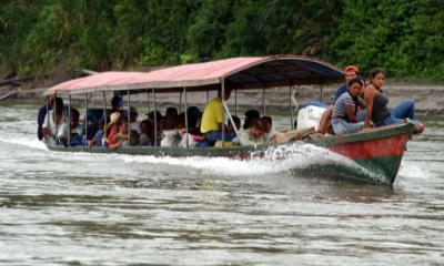 ORELLANA. Los pobladores amazónicos utilizan las lanchas para poder trasladarse, debido a la falta de vías terrestres y vehículos. Foto: El Universo