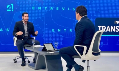 Roberto Luque, ministro de Infraestructura y Transporte, fue entrevistado en Teleamazonas / Foto: cortesía MIT