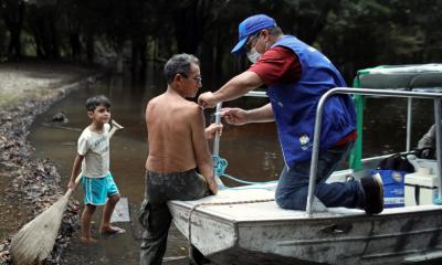Según las estadísticas oficiales, el estado amazónico de Manaos (Brasil) registra 5.723 casos y 476 muertos por Covid-19, aunque las cifras podrían ser mucho mayores debido al aumento de entierros en la capital del estado. 