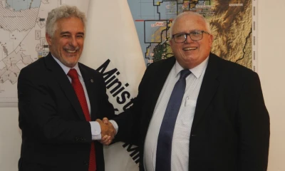 El viceministro de Hidrocarburos, Guilhermo Ferreria (derecha), realizó el anuncio ayer / Foto: cortesía Ministerio de Energía y Minas