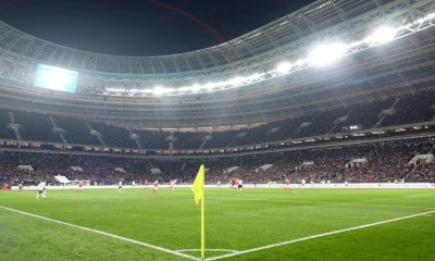 En la mayoría de ocasiones no se cumple con la iluminación ajustada a los parámetros y confort visual necesario para realizar las actividades deportivas / Foto: cortesía 