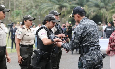 Noboa destacó la labor de los policías / Foto: cortesía Presidencia 