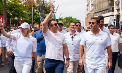 Daniel Noboa estuvo acompañado de su madre, Annabella Azín / Foto: EFE