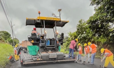 Los trabajos de mantenimiento de la carretera E45 tramo “Y” de Baeza-Narupa-Huataraco-Coca avanzan / Foto: cortesía MTOP