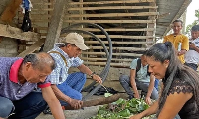 Los productores de Napo aprendieron a elaborar biol, un fertilizante natural / Foto: cortesía MAG