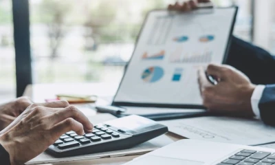 La carga burocrática es aún mayor para sectores con regulaciones específicas como el camaronero, agrícola o de la construcción / Foto: cortesía Blita