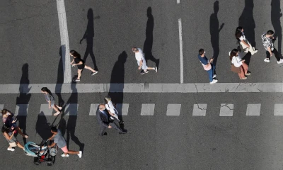 La población mundial alcanzó los 7.000 millones en 2011 y se estima que llegará a un máximo de 10.400 millones en 2100 / Foto: EFE
