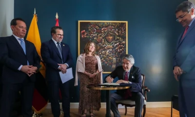 La firma de decreto se realizó en Madrid durante el primer día de la gira que Lasso realiza por España, Bélgica y Estados Unidos / Foto: cortesía Cancillería