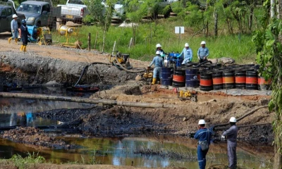Los dos afectados reclamaron a Petroecuador una indemnización inmediata / Foto: cortesía