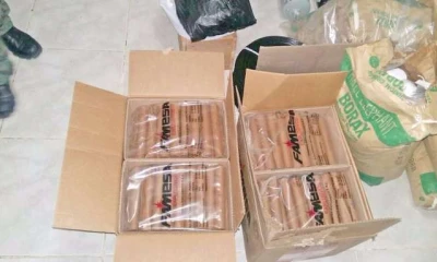 Explosivos. La persona dueña de los objetos fue puesta a órdenes de la autoridad competente. Foto: La Hora