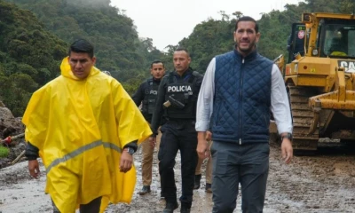 Roberto Luque, ministro de Transporte y Obras Públicas, recorrió el sector de Quebrada Negra, en Napo / Foto: cortesía MTOP