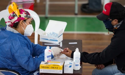 Aumento permanente de contagios hace temer una segunda ola de covid en Quito / Foto EFE