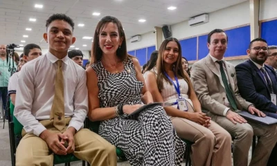 Alegria Crespo, ministra de Educación, presentó el plan en Guayaquil / Foto: cortesía Ministerio de Educación