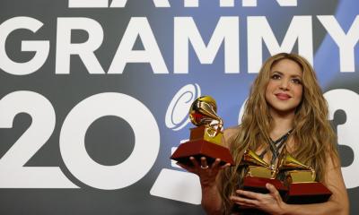 Sony Music lo describe como "un deslumbrante testimonio de la resistencia y fuerza de Shakira