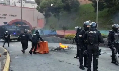Cierre de vías y fuerte despliegue policial en centro de Quito por protestas / Foto: Cortesía Policía Nacional