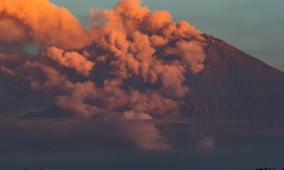 La semana pasada, se registró una emisión y descenso de material piroclástico del Sangay / Foto: EFE