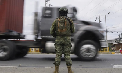 Chávez ratificó que "no existe evidencia" de que organizaciones criminales ecuatorianas posean armamento y explosivos de las Fuerzas Armadas peruanas/ Foto: cortesía EFE