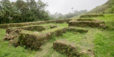 Ecuador impulsa nuevas postulaciones a la UNESCO y recupera documento histórico