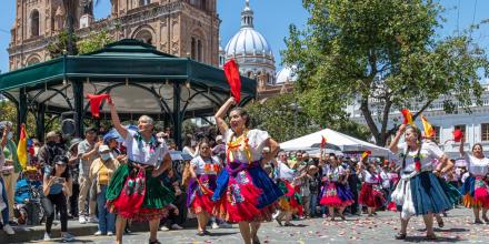 ¿Qué días feriados tiene Ecuador en mayo de 2025?