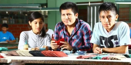 Gobierno impulsa créditos para jóvenes y agricultores