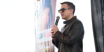 El presidente Daniel Noboa entrega 1.500 becas a migrantes ecuatorianos en España