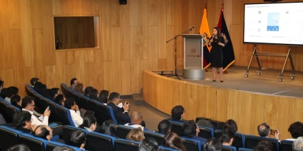 El Banco Central inicia proyecto para medir el aporte económico de los ecosistemas marinos