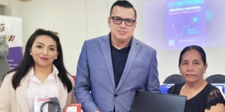 Profesores de Yantzaza y El Pangui recibieron kits tecnológicos
