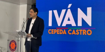 Iván Cepeda acepta derrota electoral y reconoce a Espriella como presidente electo