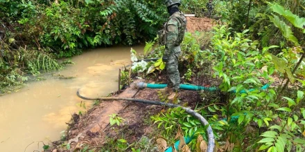 Ejército desmantela campamentos vinculados a minería ilegal en Sucumbíos