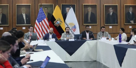 Ecuador y Estados Unidos estrechan lazos para legislar sobre Inteligencia Artificial