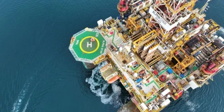 Industria petrolera offshore acelera modernización de plataformas en zonas complejas